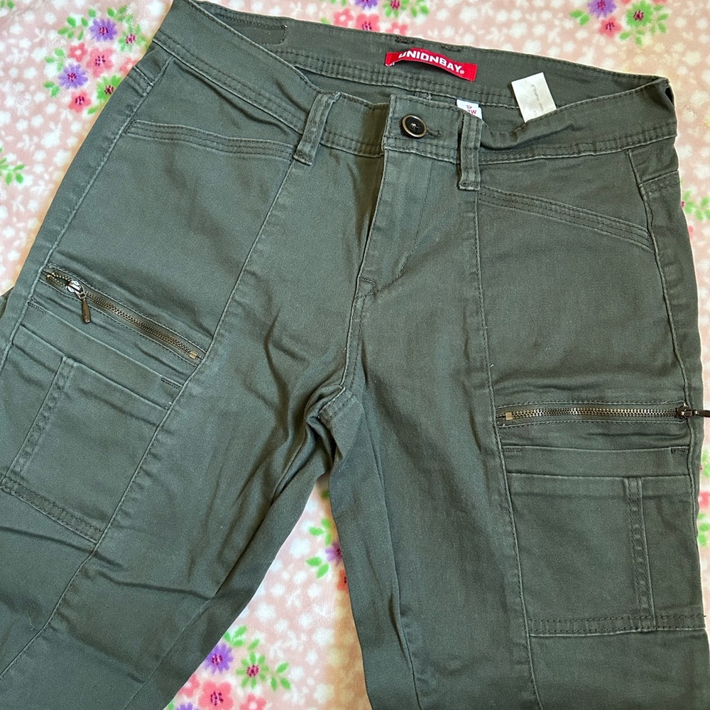 Pants - Picture 3 of 5